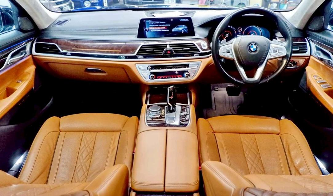 BMW 740Le xDrive Pure Excellence (G12) ปี 2017 15