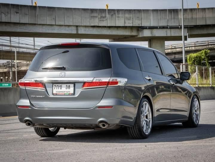 Honda Odyssey ปล่อยขายด่วน 4