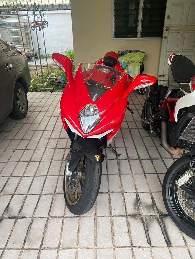 MV Agusta 800 รุ่นพิเศษ พร้อมใช้งาน 4