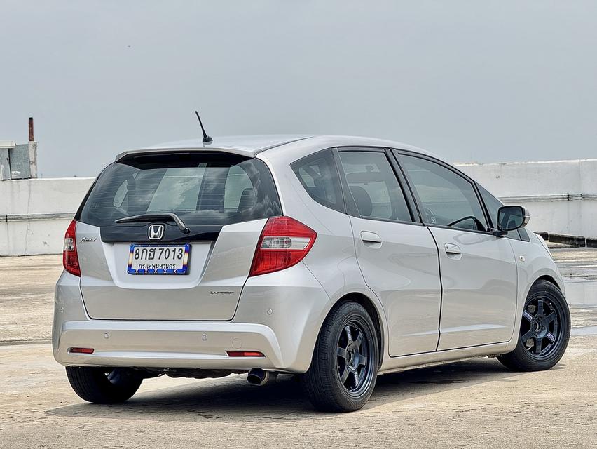 HONDA JAZZ GE 2011 AUTO IVTEC
