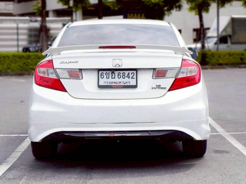 รหัสรถ QT6842 Honda Civic FB 1.8 S เกียร์ Auto สีขาว ปี2013 11