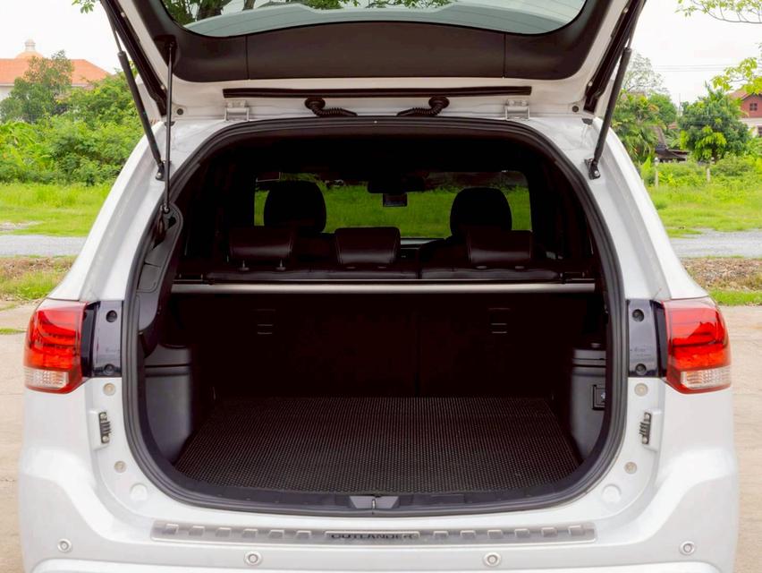 Mitsubishi Outlander Phev 2.4 GT Premium 4wd ปี 2021 19