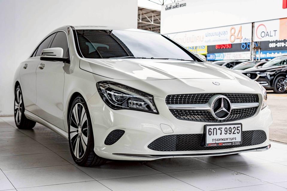 รหัสรถ NP9925 BENZ CLA200 URBAN 2017