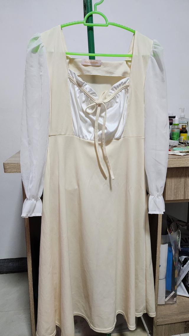 เสื้อผ้ามือสอง