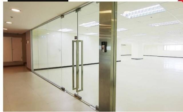 เช่า สำนักงาน 24 ชม.พื้นที่สวย ครบทุกไซส์ ไม่ว่าจะใหญ่หรือเล็ก ใจกลางสุขุมวิท 13 ติด BTS นานา เขตวัฒนา กรุงเทพมหานคร 7