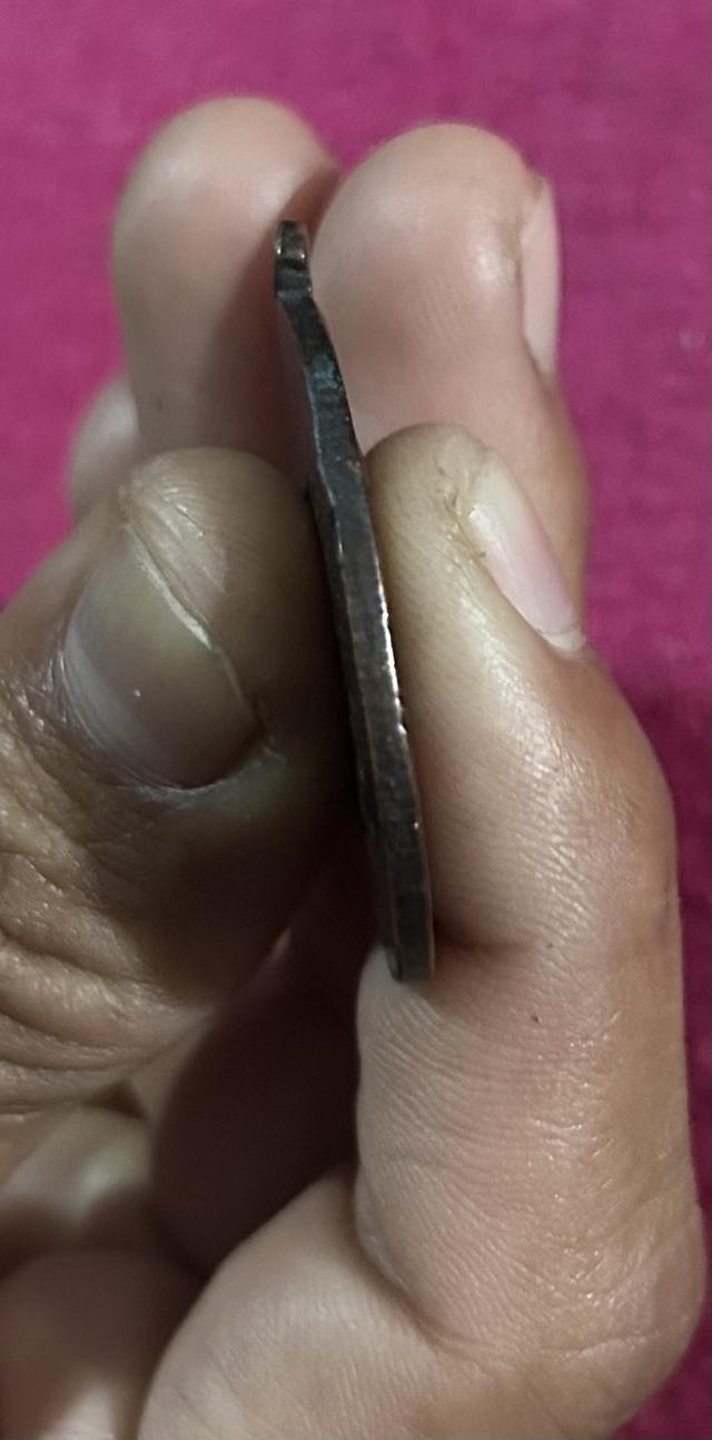 หลวงพ่อคูณ วัดแจ้งนอก รุ่นแรก ปี2512 4