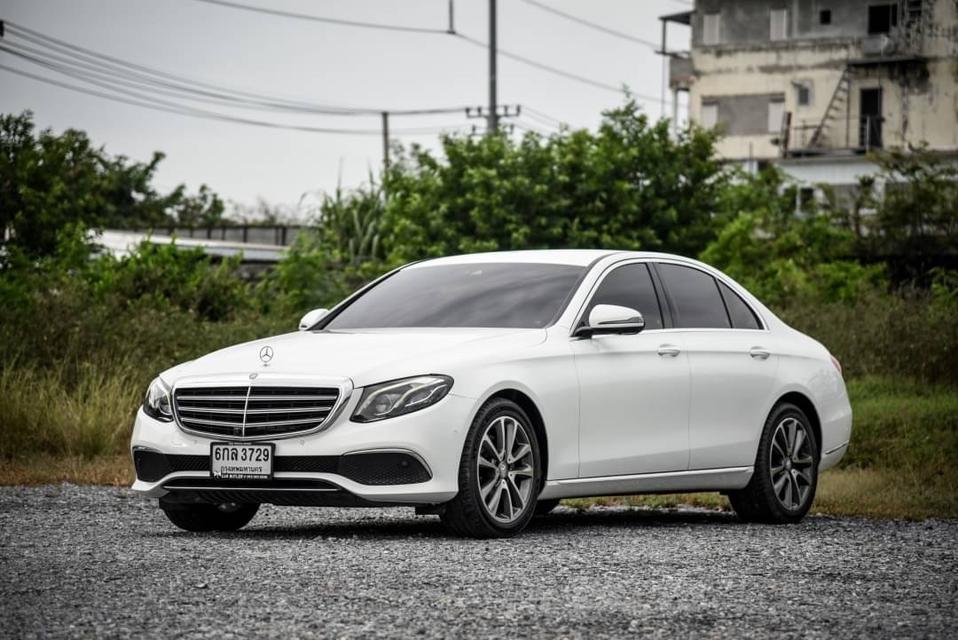 Mercedes-Benz E220d 2.0 Exclusive AT 2017 รหัส CBL3729