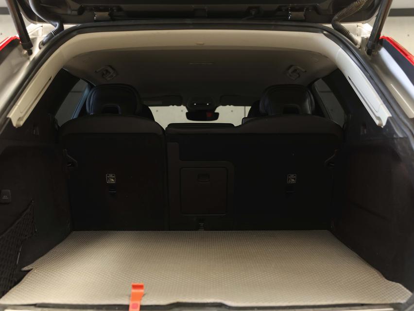 2022 Volvo XC60 2.0 (ปี 17-26) Recharge T8 R-Design Expression AWD SUV AT B86 รูปที่ 18