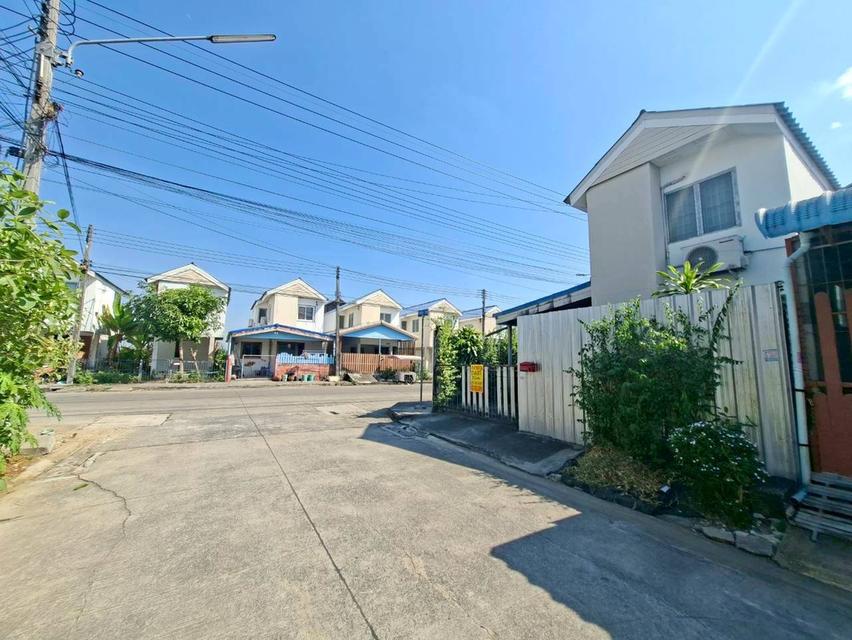 ขายบ้าน 2 ชั้น หลังมุม หมู่บ้านเอื้ออาทร 10/2 ธัญบุรี 2