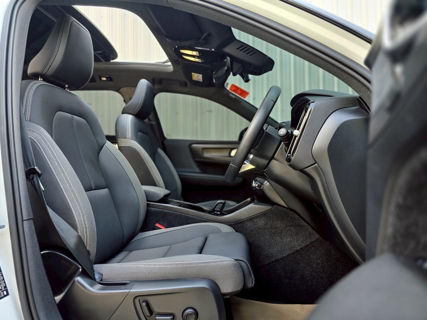 รหัสรถ CBLX635 🚘 Volvo XC40 Recharge Pure Electric Single Motor ปี 2023 (จดปี 2024) 13