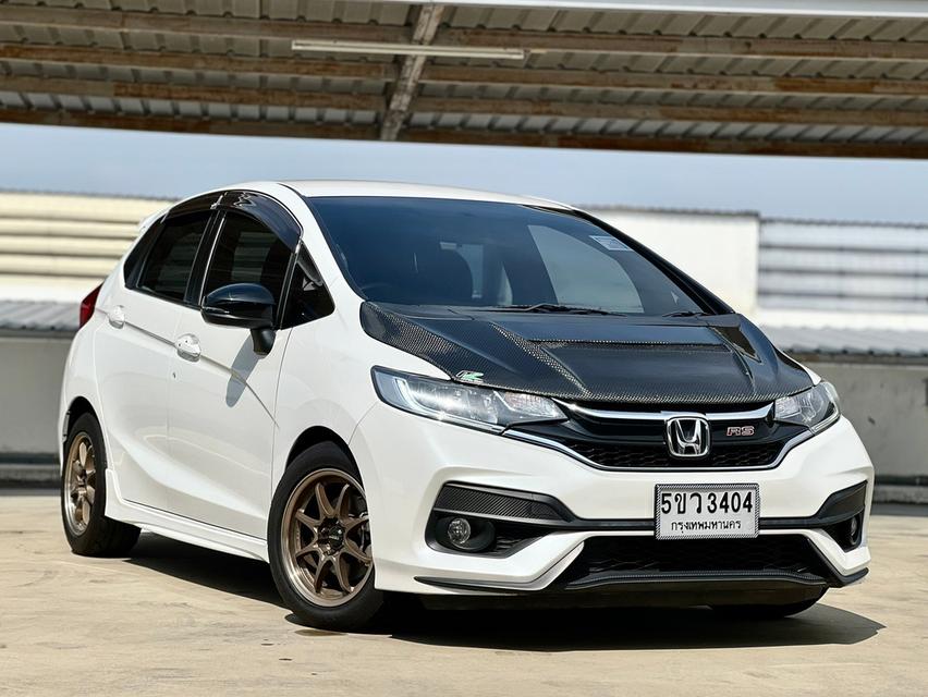 HONDA JAZZ GK สีขาว ปี 2020 ท๊อป Rs+รถมือเดี่ยว ไมล์น้อย 60,000 km 6