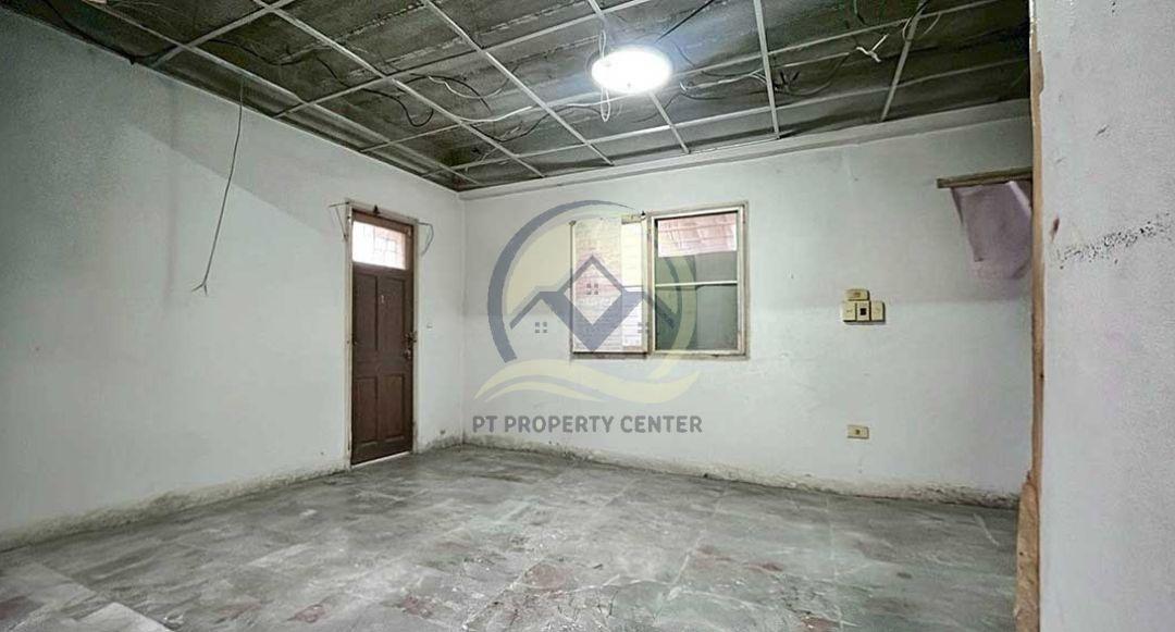 โครงการสรานนท์ ทาวน์โฮม 2.5 ชั้น ลาดพร้าว 101 ซอย 50 ขายตามสภาพ เหมาะสำหรับรีโนเวท ต่อรองได้ ทำเลโซนลาดพร้าว 3