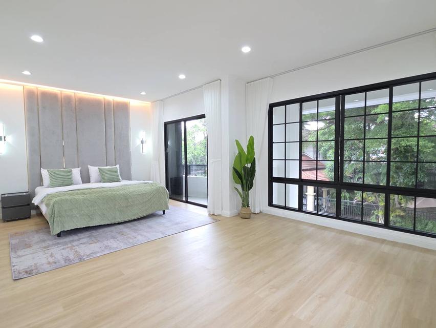 หมู่บ้านปรีชา ร่มเกล้า 18
