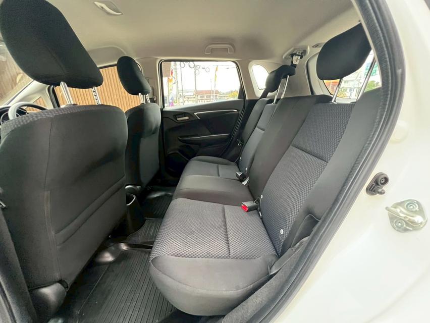 ปี 2018 HONDA JAZZ, 1.5 i-VTEC V รถสวยเดิม เช็คศูนย์ทุกระยะ  14