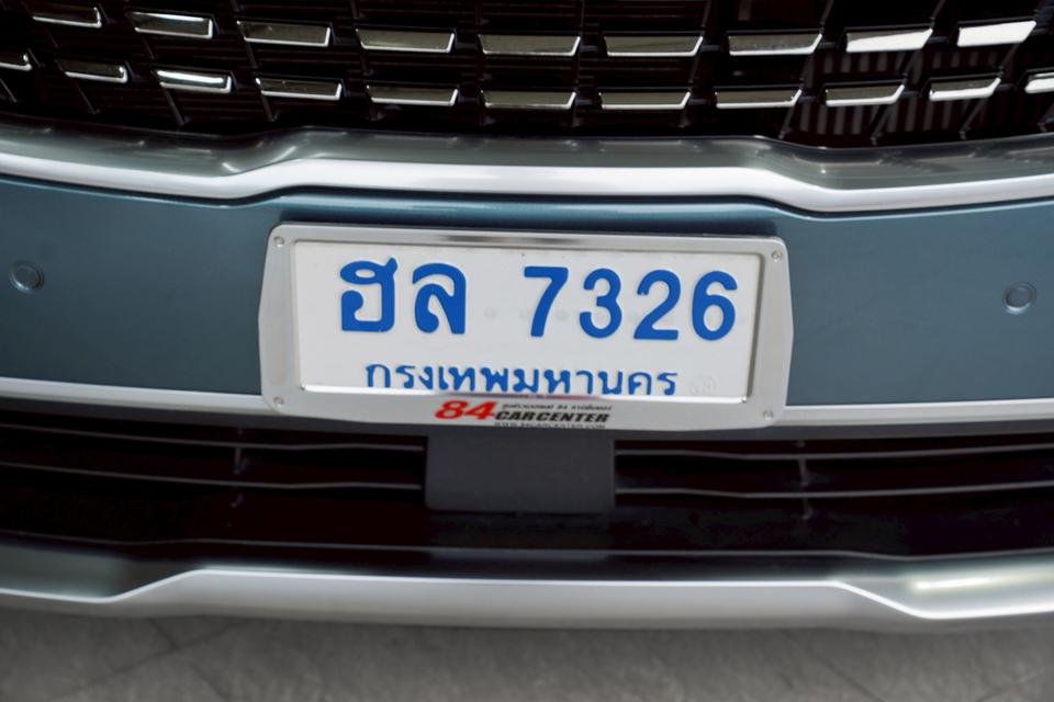 ็ีKIA CARNIVAL 2.2 SXL AT ปี 2021 สีฟ้า เลขไมล์ปัจจุบัน 41,xxx กม.