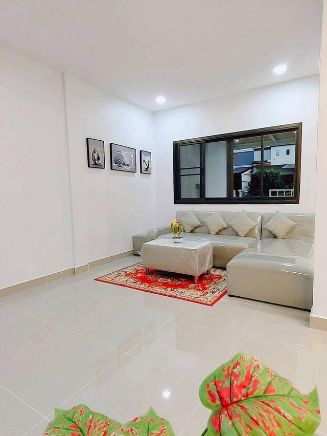 ม.บ้านฟ้ารังสิต 7
