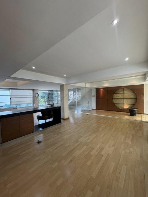 ให้เช่า ขาย อาคารพาณิชย์ 6 ชั้นรวมดาดฟ้า 2 คูหา ตีทะลุกัน พื้นที่กว่า 600 ตร.เมตร ถนนสุทธิสารวินิจฉัย ซอยพิบูลย์อุปถัมภ์ ใกล้ MRTสุทธิสาร เขตห้วยขวาง 8