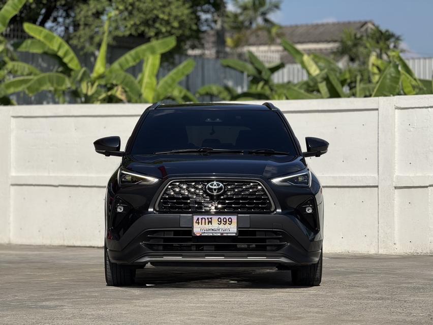 2024 TOYOTA YARIS CROSS, 1.5 HEV PREMIUM LUXURY โฉม ปี23-ปัจจุบัน สีเทา ตัวท็อปสุด หลังคาแก้ว รูปที่ 3