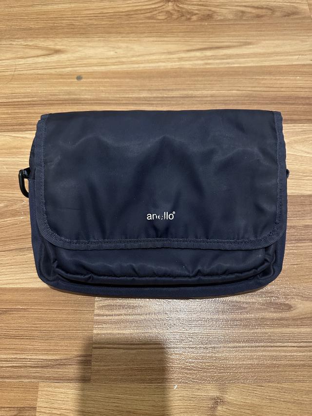 กระเป๋าสะพายข้าง Anello สีกรมท่า มีสายคาดเอว