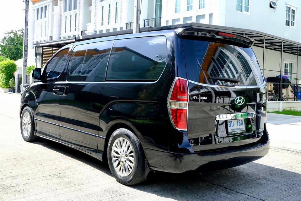  Hyundai H1 2.5 Deluxe  : ดีเซล  ออโต้  : 2012  ดำ  ไมล์: 11x,xxx กม 6