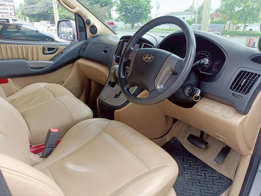 Hyundai H1 2.5Elite ปี18 10