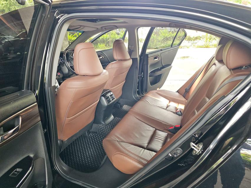 Honda Accord 2.0 Hybrid Tech Sunroof 16