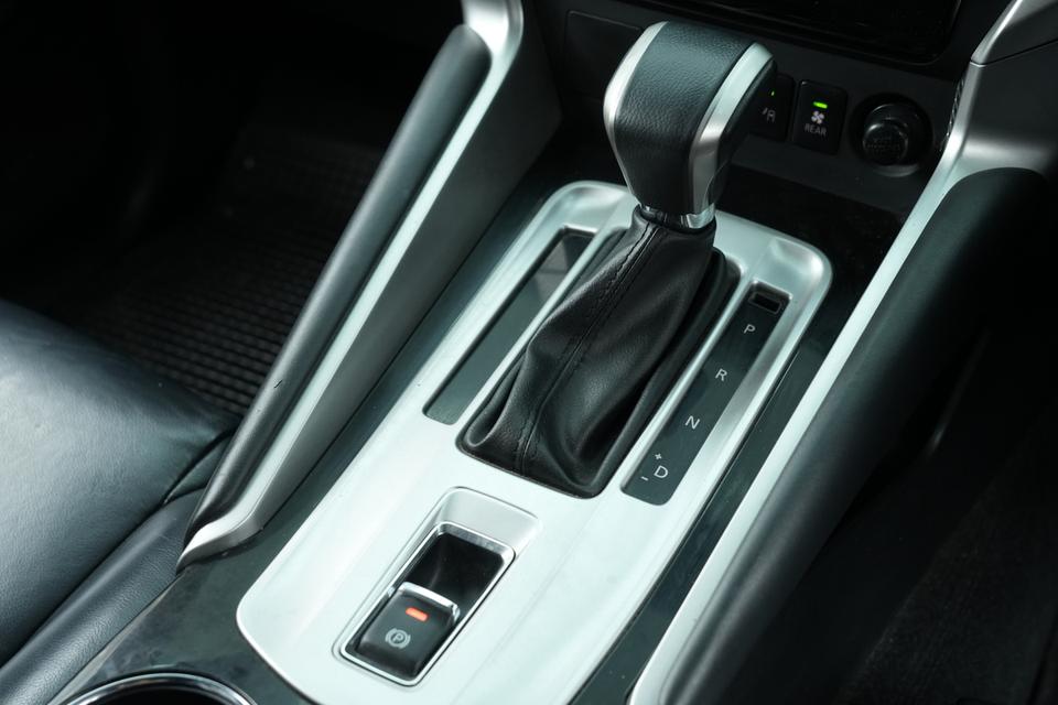 2018 Mitsubishi Pajero Sport 2.4 GT Premium 2WD SUV 10