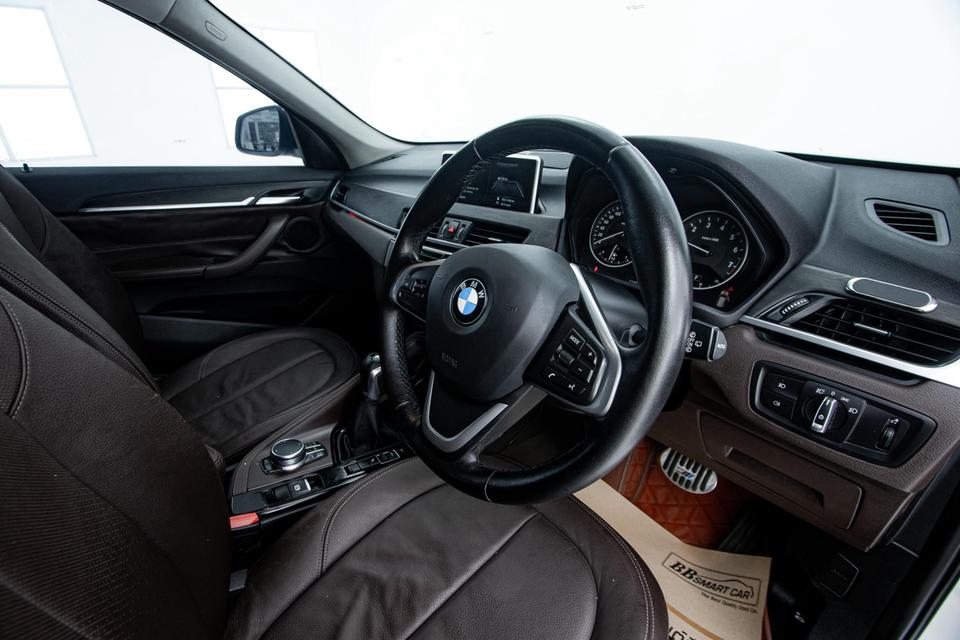 รหัสรถ 1D081 💥 รถหรูเข้าใหม่! BMW X1 SDRIVE18i XLINE 1.5 ปี 2017 💥 11