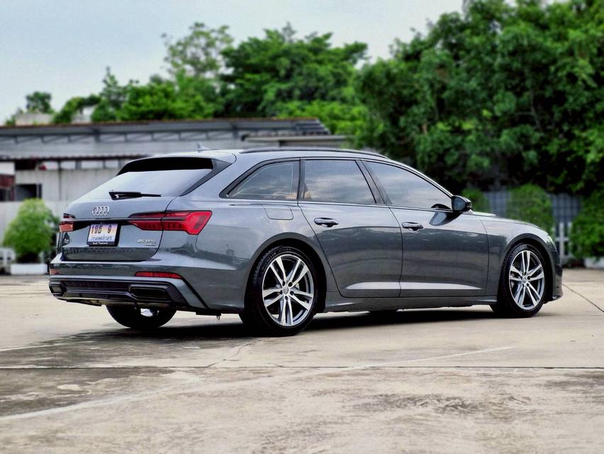 Audi A6 Avant 45 TFSI S-Line Black Edition ปี 2020 ไมล์ 11x,xxx km.