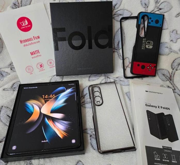 Samsung Galaxy Z Fold 4 ขายด่วน