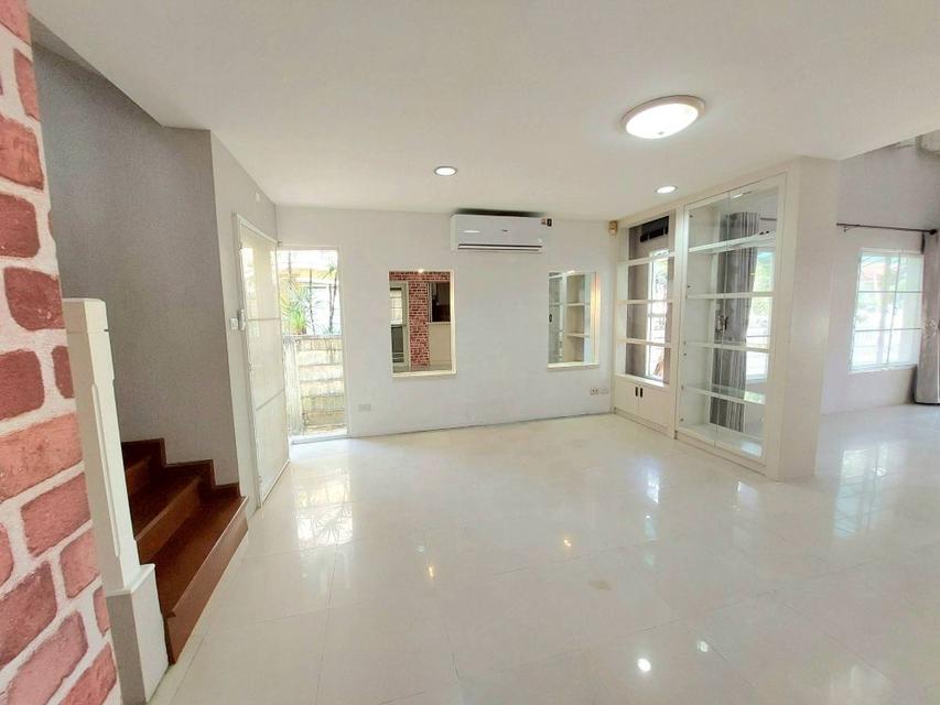 ขายบ้านเดี่ยว 2 ชั้น บารเมษฐ์ สวนหลวง ร.9  ขนาด 60.50 ตร.ว. พร้อมมุมทำงาน หันหน้าทิศเหนือ ใกล้สนามบินสุวรรณภูมิ 6