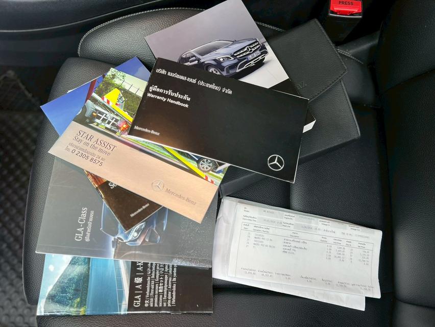 ปี 2019 BENZ GLA-CLASS, 200 โฉม W156 ปี14-20 สีเทา เกียร์ออโต้ มือเดียวป้ายแดง รูปที่ 16