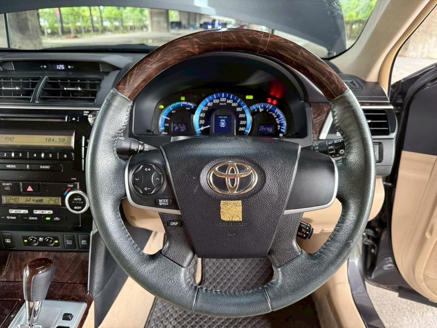 Toyota Camry 2.5 Hybrid CD AT ปี 2013 12