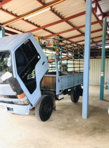 ขายด่วน รถ 4 ล้อ Isuzu F100 แรง 2