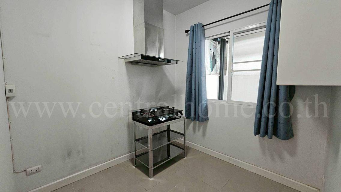 ทาวน์โฮม เจ ทาวน์ เอ็กคลูซีฟ รังสิต - คลอง 1 บ้านสวย พร้อมอยู่ 6