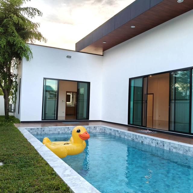 Modern style detached house, villa, near an international school 1