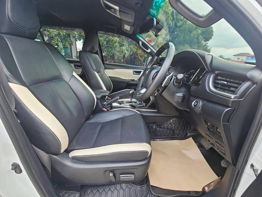เข้าใหม่#Toyota #Fortuner 2.8 Legender 4WD Black Top ปี 2023 จด 24 รูปที่ 6