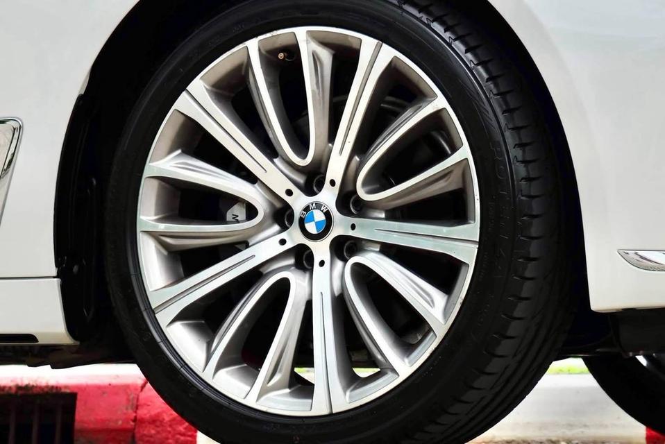 (แจ้งรหัสรถ PR3003) Bmw (G12) 740Li xDrive Pure Excellence ปี 2017 รูปที่ 16