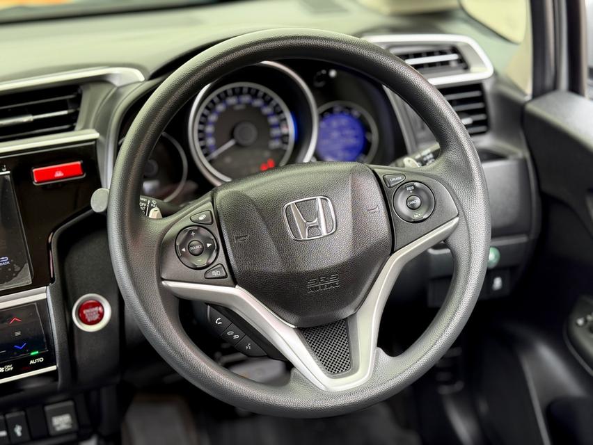 ขาย Honda Jazz 1.5SV+ ปี16 10