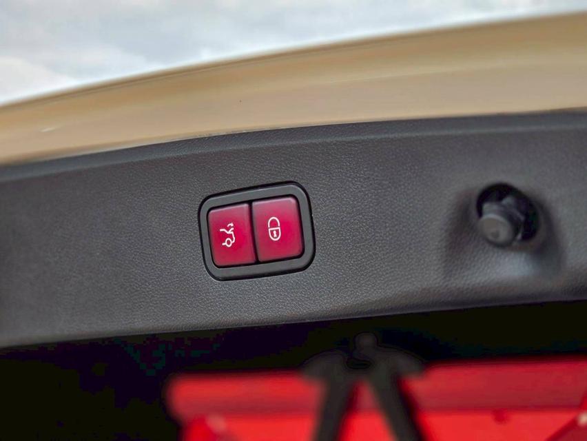 รหัสรถ NC6836 🚘✳️ E300 BlueTEC HYBRID AMG [W212] " Facelift "2014 11