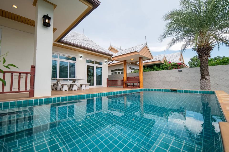 For Rent Pool Villa Amorn Village Pattya 17