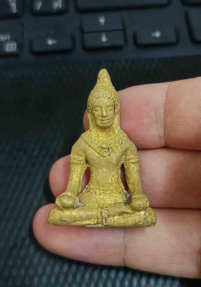 เทวรูปทวาราวดี พระกรุเนื้อแก่ทอง สวยมาก เก่ามาก หายาก มีน้ําหนัก น่าสะสม