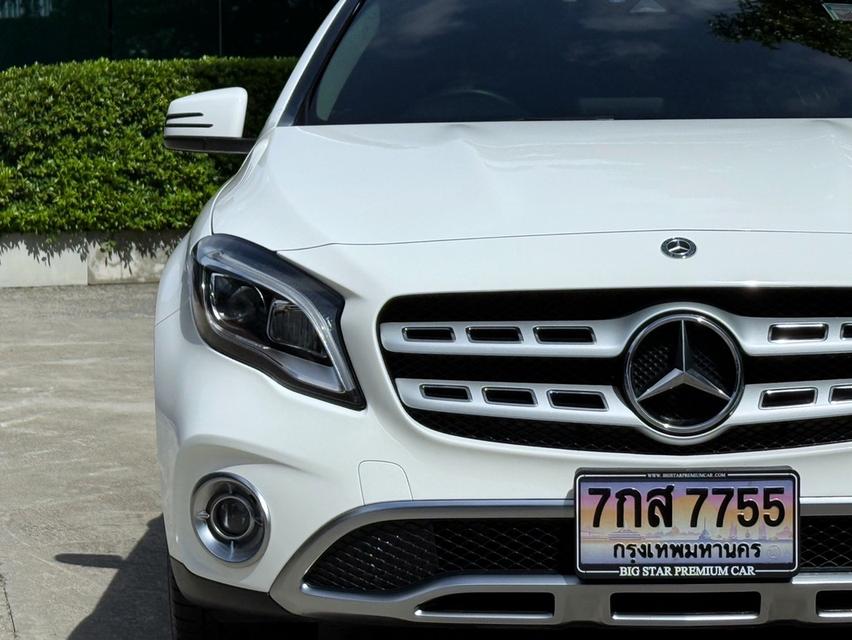 2019 BENZ GLA 200 FACELIFT รถออกศูนย์ BENZ THAILAND รถวิ่งน้อยเพียง 7X,XXX กม รถไม่มีอุบัติเหตุครับ 7