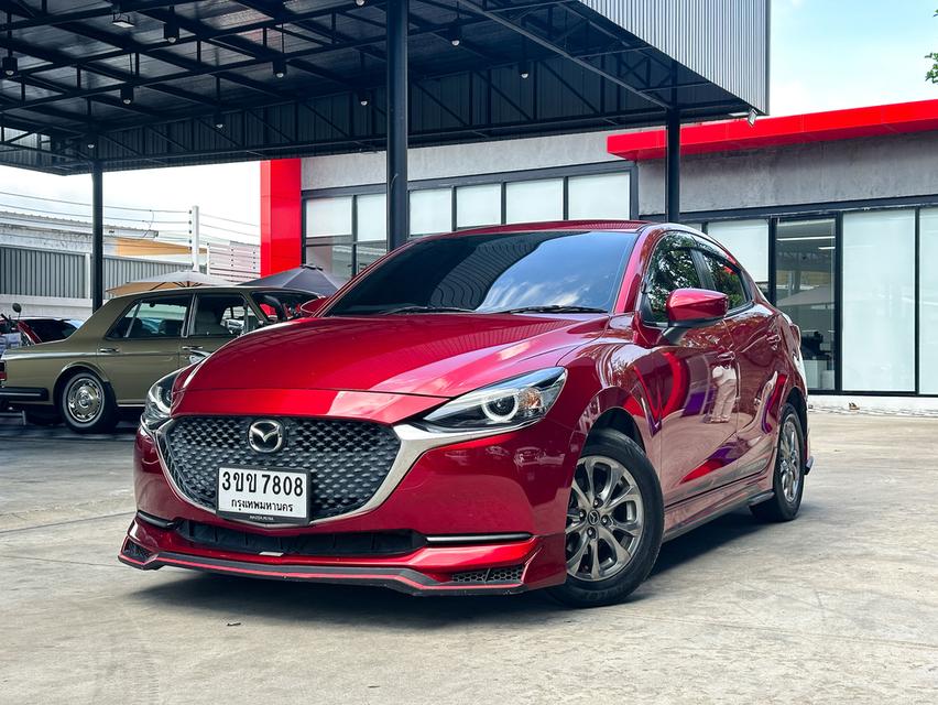 ขายรถ mazda2 1.3C Sedan ปี 2022 สีแดง เกียร์ออโต้