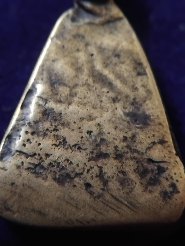 พระเครื่อง หลวงพ่อเงินจอบเล็ก รูปที่ 3