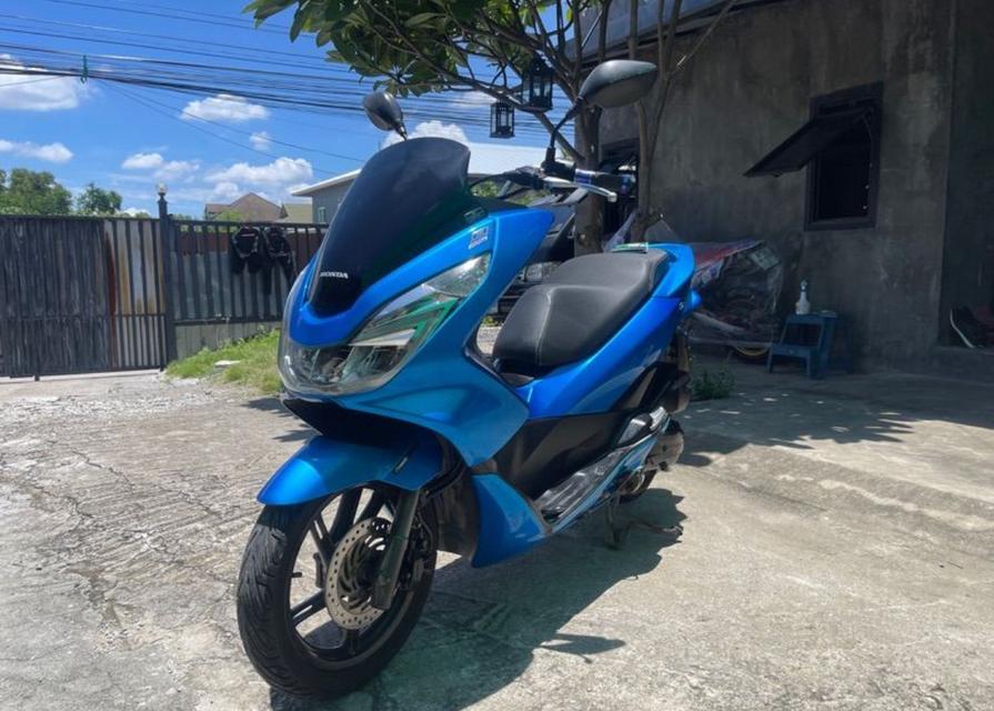 Honda PCX 150 สีน้ำเงิน