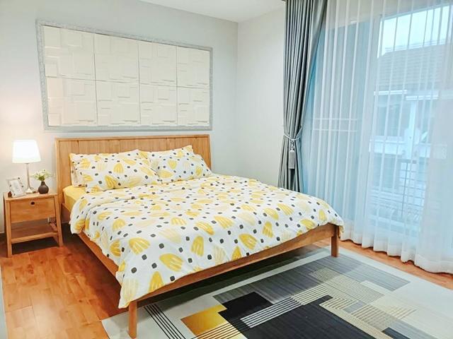 ถ.ลาดกระบัง1-5 อ่อนนุช91 สุขาภิบาล2 สุขุมวิท77 วงแหวน 3นอน ARL ลาดกระบัง 2.9กม.ให้เช่าทาวน์เฮาส์ บ้านกลางเมือง 3 น้ำ 5