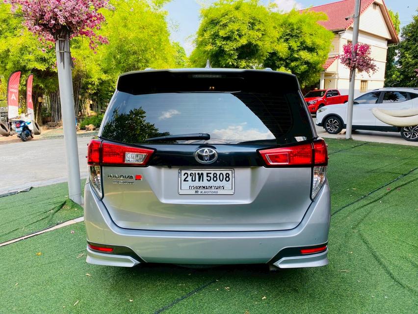 TOYOTA INNOVA รุ่นท็อปสุด CRYSTA 2.8 PREMIUM ปี 2022 รูปที่ 17