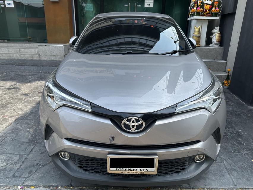 ขายด่วน Toyota C-HR 1.8 Entry ปี 2019 สีเทา
