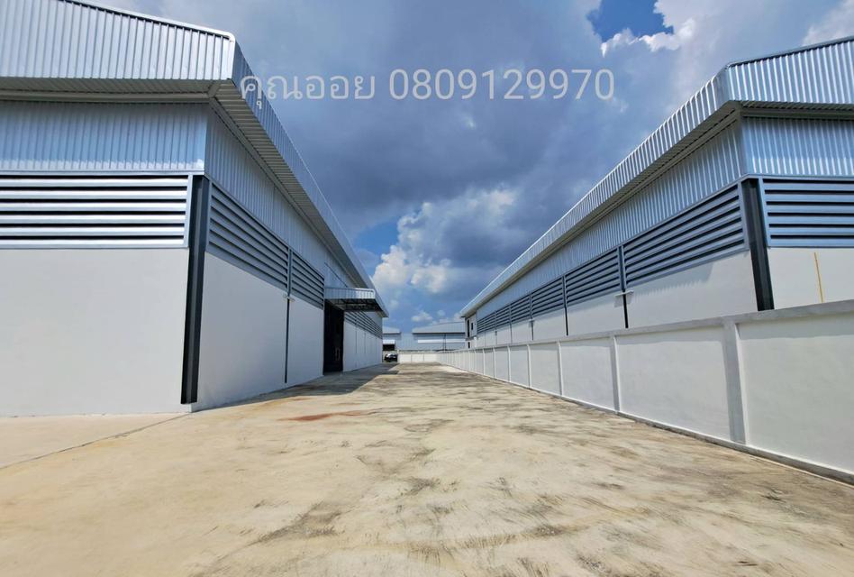 ขายโรงงานพื้นที่สีม่วง สมุทรสาคร มือหนึ่ง เนื้อที่ 1-2-62.2 ไร่ ทำเลสวนหลวง กระทุ่มแบน ใกล้พุทธมณฑลสาย4 และ 5 ซอยวปอ.11 ขอใบรง.4 ได้ พร้อมใช้ทันที 11